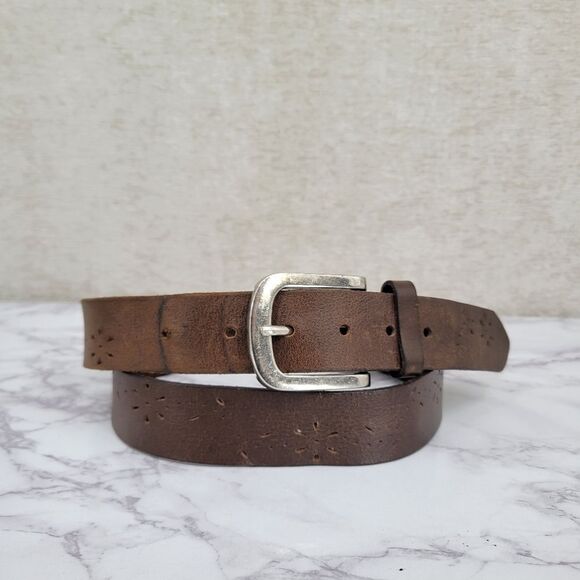 Faded Glory Vintage Women's Brown Leather Belt With Laser Cut Floral Design - Picture 1 of 10